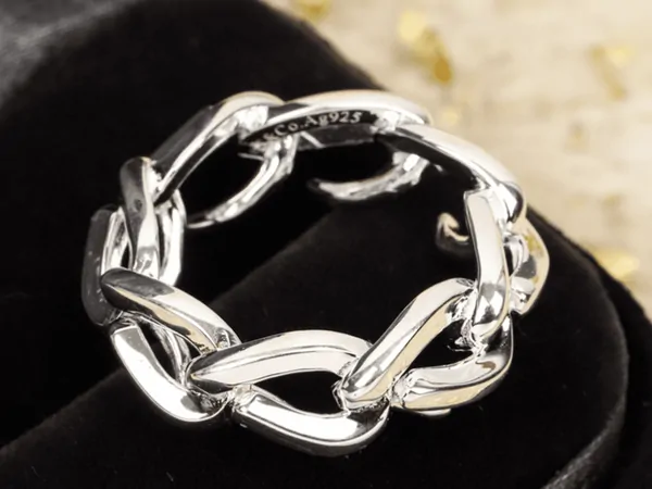 Jewellery example product photo